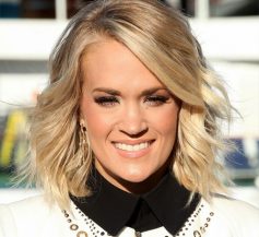 Celebrity Hairstyles - Carrie Underwood with a medium length hairstyle